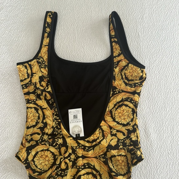 VERSACE BAROCCO ONE-PIECE SWIMSUIT, Size 1 32UK, $675 - Picture 9 of 12